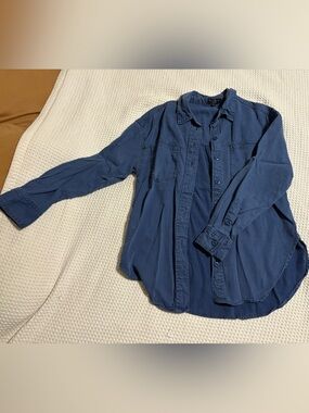 Velvet Heart Blue Button-Down Shirt